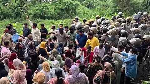 thamarassery protest fresh cut plant