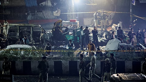 suicide bombing confirmed in red fort