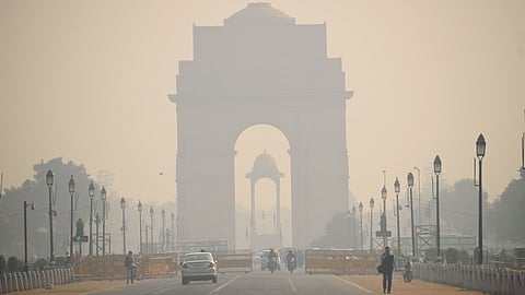 delhi air pollution increased red alert