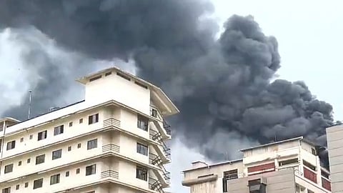 കോഴിക്കോട്ട് ആശുപത്രിയിൽ തീപിടിത്തം | Kozhikode Baby Memorial Hospital fire