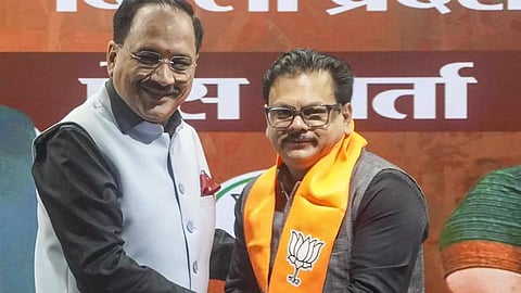 aap leader rajesh gupta joins bjp