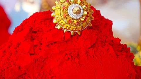 Synthetic kumkum sale to Sabarimala devotees