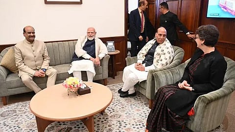 parliament session end, modi meet priyanka gandhi
