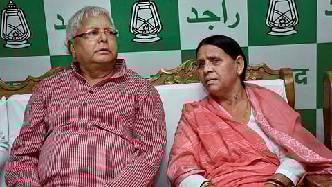 land for jobs case, charges against lalu prasad yadhuv family