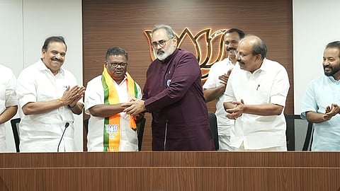 ex cpm mla s rajendran join bjp