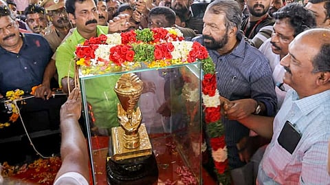 kannur won gold cup at school kalolsavam