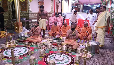 
Former Army officer from us joins Gurudev's sannyasa lineage