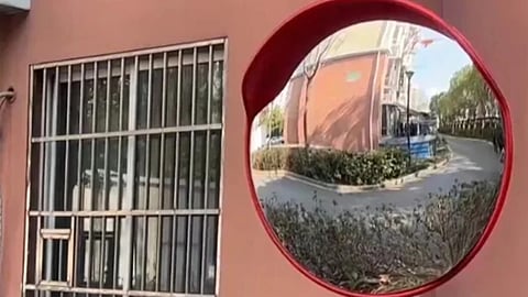 road accidents increased after a woman turned the traffic mirror