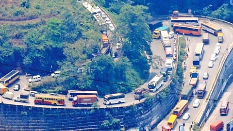 Vehicle accident at Thamarassery pass