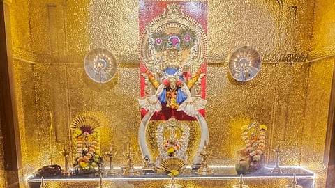 Homam at Thane Sarovar Math Vishnumaya Temple