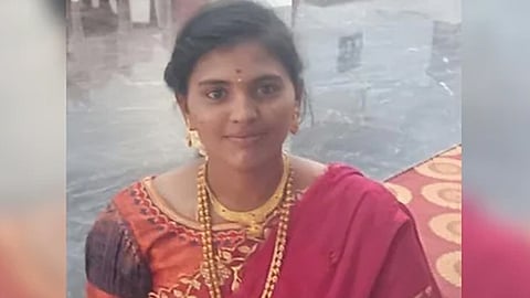 argument over 3 day old sambhar, woman commit suicide