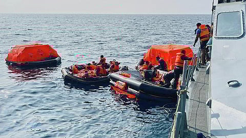 sri lanka grant visa to iranian navy officials