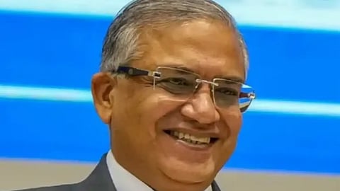 India alliance against Chief Election Commissioner; Notices in both houses to impeach