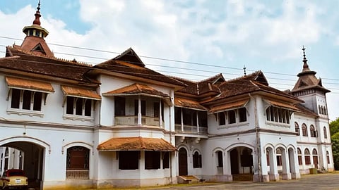 Kowdiar palace theft