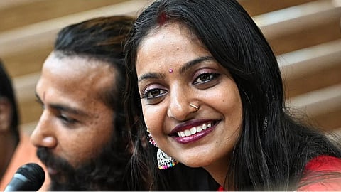 Monalisa under age wedding controversy in Kerala