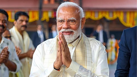 narendra modi arrives in palakkad security lapse at pm event