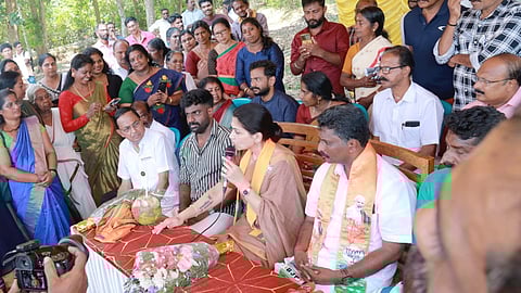 Actress Khushbu seeks votes for Haripad Sandeep Vachaspat