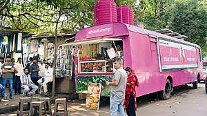 
Protest over pink toilet being used as a restaurant