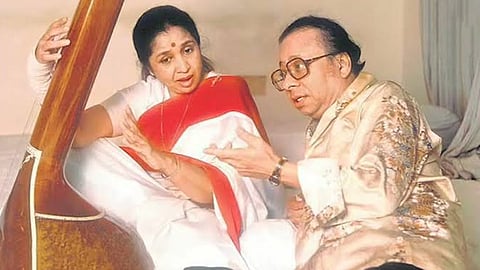 Asha bhosle over first marriage