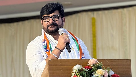 karnataka congress mla vinay kulkarni disqualified