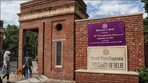 DU students asked to wear 'angvastra' on convocation