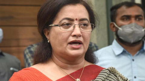 Mandya independent MP Sumalatha extends 'full support' to BJP