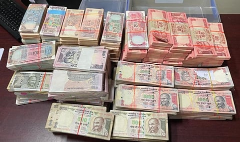 Customs seizes demonetised Indian currency worth over Rs 29 lakhs at Kochi airport