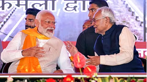 PM Narendra Modi with Bihar PM Nitish Kumar