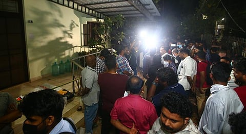 Three decomposed bodies found in Customs quarters in Kochi; suicide suspected