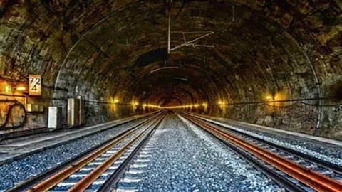 Rail tunnel between Devprayag and Janasu in Uttarakhand