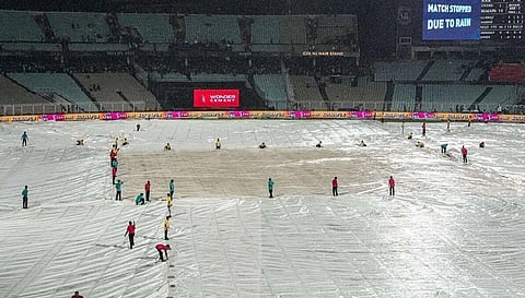 Rain played spoilsport as Kolkata Knight Riders' IPL match against Punjab Kings was called off after the visiting team posted 201 for 4 here on Saturday.