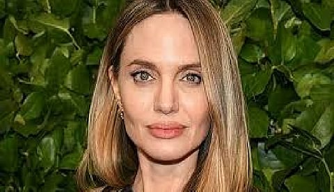  Angelina Jolie