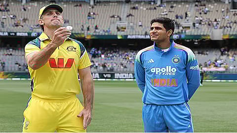 Australia win toss, opt to bowl 