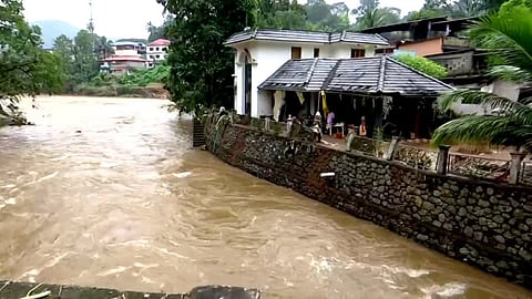 Houses flooded, vehicles swept away as KWA water tank collapses in Kochi