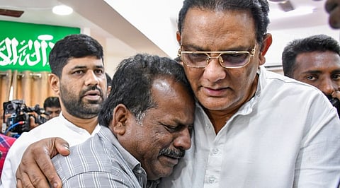 Former cricketer and Telangana minister Mohammed Azharuddeen condoles the kin of Saudi accident victims.