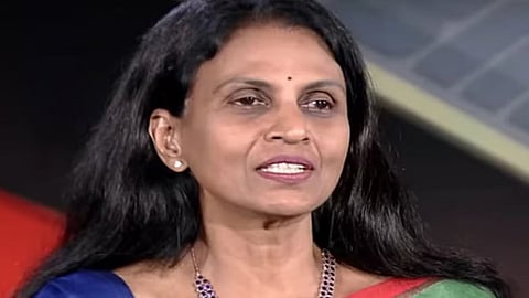 Questions delay in filing complaint against Mamkoottathil MLA