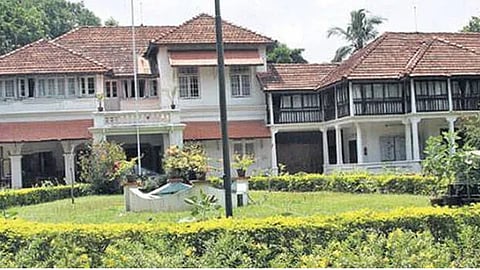 Police checks at Kerala CM's residence, pvt bank 