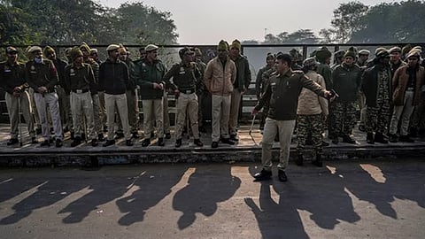 Delhi Police apprehends 966 people in southeast Delhi ahead of New Year