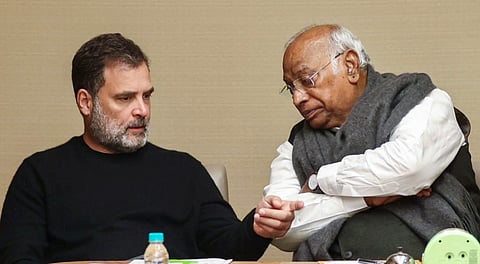 Congress President Mallikarjun Kharge with LoP in the Lok Sabha and party leader Rahul Gandhi during the Goa leadership meeting, in New Delhi on Jan. 27, 2026.