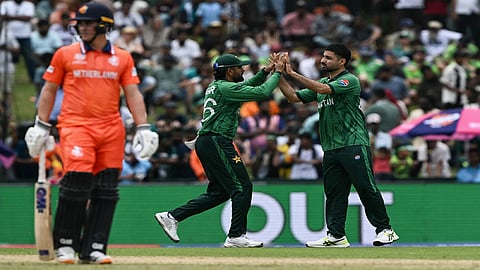 Pakistan bowl Netherlands out for 147 in T20 WC opener