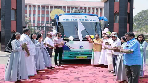Aster Volunteers launches state-of-the-art Mobile Medical Clinic in association with Shanthibhavan Palliative Hospital