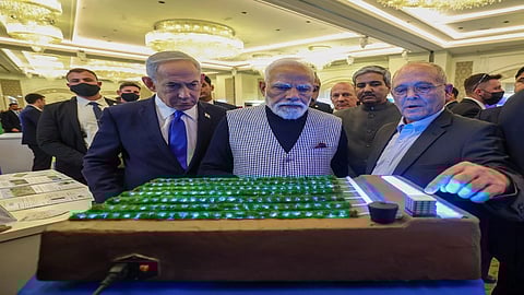 Modi visits Israeli tech innovation exhibition
