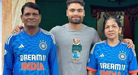  Indian cricketer Rinku Singh's father and Mother
