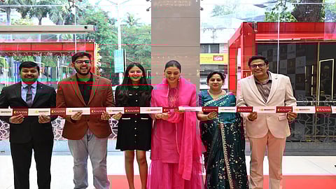 Actress Tabu Unveils Kalyan Jewellers’ Revamped Showroom in Nashik 