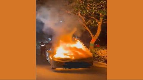 Elderly man sets car on fire at doctor's house in Kerala