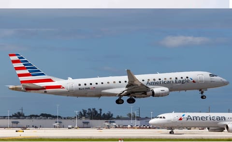 First direct US-Venezuela commercial flight in 7 years to land in Caracas