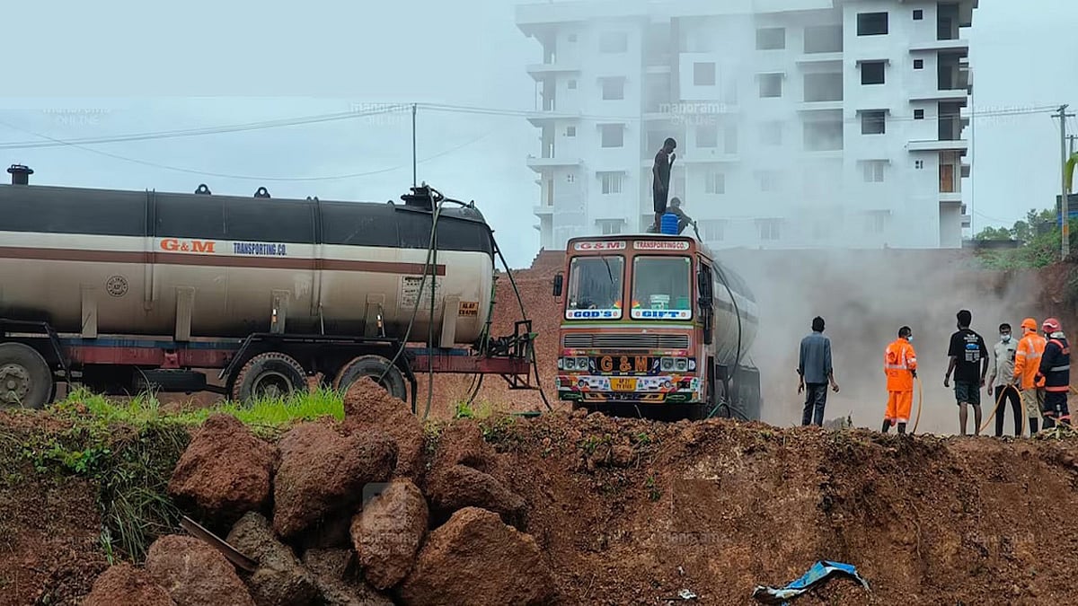 8 college students hospitalised after gas leak from tanker in Kerala