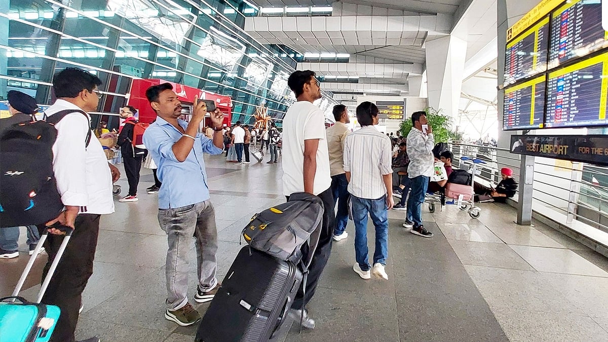 24 മണിക്കൂർ നീണ്ട അനിശ്ചിതത്വം; ഒടുവിൽ ഡൽഹി വിമാനത്താവളത്തിലെ സാങ്കേതിക ...