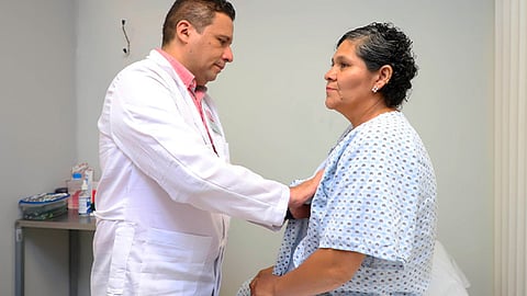 Unidades móviles de mastografía recorrerán comunidades indígenas de Michoacán