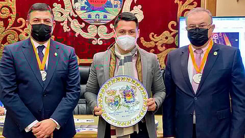 Arturo Estrada Barriga se convierte en el primer mandatario de Quiroga en visitar Madrigal de las Altas Torres